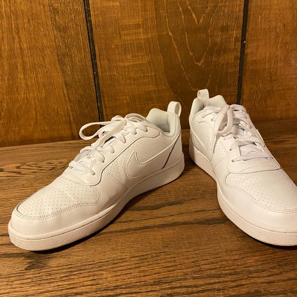 Nike Shoes - Nike Court Borough Low